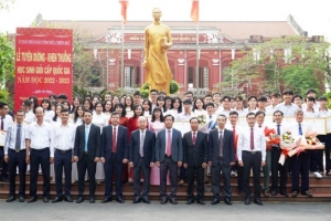 Thừa Thiên Huế khen thưởng 62 em đạt giải kỳ thi học sinh giỏi Quốc gia