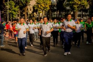 Hơn 8.000 người tham gia Ngày chạy Vì Sức khoẻ toàn dân