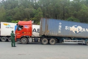 Lạng Sơn tăng cường giải pháp chống ùn ứ phương tiện tại cửa khẩu