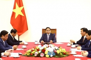 Thủ tướng Phạm Minh Chính điện đàm với Thủ tướng Trung Quốc Lý Cường