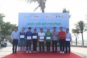600 người nhặt rác hưởng ứng Ngày hội môi trường "Biển Đà Nẵng mãi trong xanh"