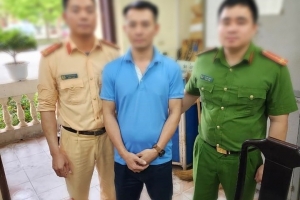 Vĩnh Phúc: Tài xế sử dụng Giấy phép lái xe giả nhằm đối phó với CSGT