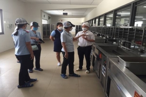 Vĩnh Long: Đảm bảo an toàn thực phẩm đối với bếp ăn tập thể