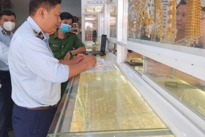 Kiên Giang: Phát hiện 2 doanh nghiệp kinh doanh trang sức mỹ nghệ nghi làm từ ngà voi