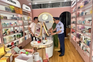 Bắc Giang: Bán mỹ phẩm nhập lậu, một hộ kinh doanh bị xử phạt 14 triệu đồng