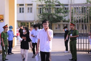 Kỳ thi tuyển sinh vào lớp 10 Trường THPT Chuyên Lam Sơn kết thúc an toàn, nghiêm túc