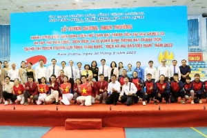 Bình Dương tuyên dương, khen thưởng các VĐV, HLV tiêu biểu tại SEA Games 32