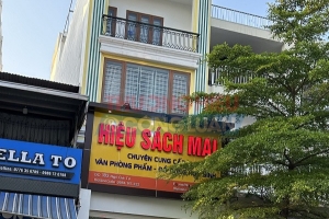 Hải Phòng: Hiệu sách Mai thuộc công ty TNHH SX TM Lê Hải Long bán hàng không có nhãn phụ Tiếng Việt
