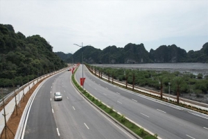 Quảng Ninh: Đường ven biển Hạ Long - Cẩm Phả được nâng tốc độ từ 60 lên 80km/h