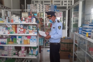 Tiền Giang: Xử phạt 07 cơ sở kinh doanh dược không niêm yết công khai chứng chỉ hành nghề