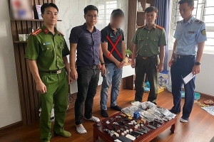 Hà Nội: Triệt phá đường dây gian lận thi cử lớn