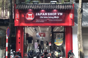 Nhân viên tại cửa hàng JAPANSHOP.VN tư vấn sản phẩm ngay cả khi không hiểu tiếng Nhật