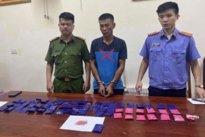 Nghệ An: Bắt đối tượng vận chuyển 12.000 viên ma túy tổng hợp