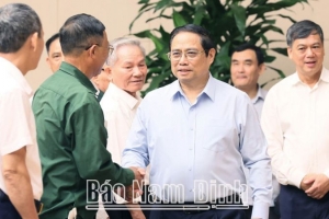Thủ tướng gặp mặt Đoàn đại biểu người có công tiêu biểu tỉnh Nam Định