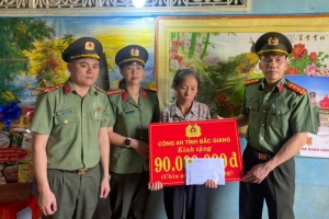 Công an tỉnh Bắc Giang hỗ trợ gia đình liệt sĩ Công an nhân dân tỉnh Đắk Lắk