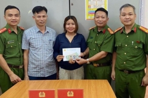 Thanh Hóa: Công an xã Hoằng Thịnh giúp công dân nhận lại số tiền chuyển nhầm