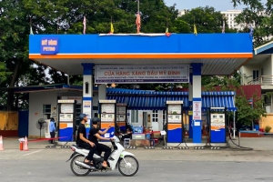 Giá xăng dầu hôm nay 8/3: Thế giới đảo chiều tăng nhẹ