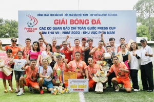 CLB Phóng viên Đời sống - Xã hội đại diện cơ quan báo chí phía nam tham dự Press Cup toàn quốc