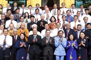 Chủ tịch nước tiếp Đoàn đại biểu chức sắc, chức việc, trí thức, cá nhân tiêu biểu của TP. HCM