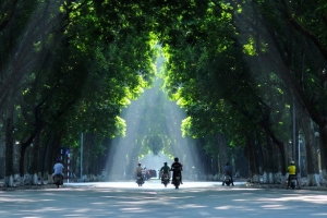 Miền Bắc nắng đẹp, Trung bộ, Tây Nguyên và Nam Bộ mưa dông trên diện rộng