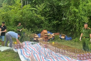 Phát hiện hơn 400 kg pháo hoa nổ đang được vận chuyển đi tiêu thụ