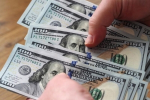 Tỷ giá USD hôm nay 4/9: Hành động giá quanh mốc 106 sẽ xác lập xu hướng đồng USD
