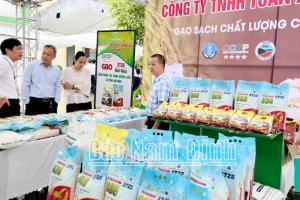 Nam Định: Khai mạc Tuần lễ Giới thiệu nông sản an toàn năm 2023