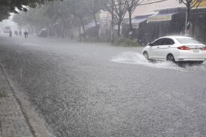 Thời tiết ngày 18/9: Mưa dông ở cả 3 miền