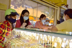 Giá vàng hôm nay 30/09: Vàng trong nước tiếp tục tăng