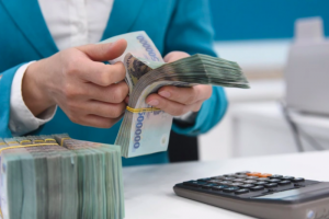 Bốn "ông lớn" ngân hàng Việt Nam đồng loạt hạ lãi suất
