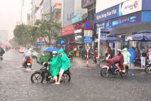 Đà Nẵng: Cho học sinh nghỉ học do mưa lớn