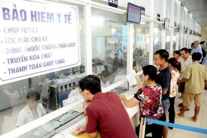Từ 15/10, Hà Nội dừng in thẻ BHYT cho người hưởng trợ cấp thất nghiệp