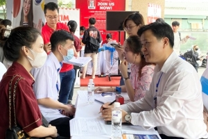 Hơn 3.000 sinh viên TP. Hồ Chí Minh tham gia Ngày hội việc làm