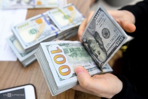 Tỷ giá USD hôm nay 25/10: Vụt tăng mạnh nhờ sức bền của nền kinh tế Mỹ