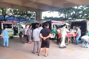 Nổ bình khí ga ở Dung Quất, 9 người bị bỏng được đưa đi cấp cứu