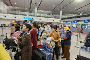 Hãng hàng không dự báo vé máy bay Tết khó sốt?