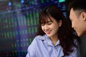 Nguyên nhân TTCK bất ngờ bứt phá 33,14 điểm trong phiên 08/11 với thanh khoản bùng nổ