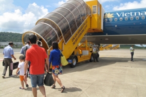Phải huỷ chuyến bay hạ cánh do chó chạy vào đường băng ở sân bay quốc tế Đà Nẵng