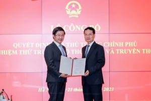 Công bố quyết định của Thủ tướng bổ nhiệm tân Thứ trưởng