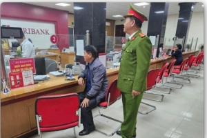 Thoát bẫy lừa 121 triệu đồng nhờ nhân viên ngân hàng Agribank trợ giúp