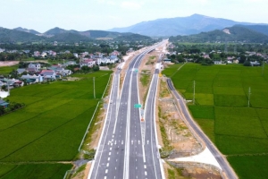 Hoàn thành các hạng mục 2 dự án cao tốc qua Thanh Hóa trước ngày 31/12