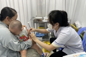 TP. Hồ Chí Minh triển khai chiến dịch tiêm vaccine DPT-VGB-Hib ngay sau lễ