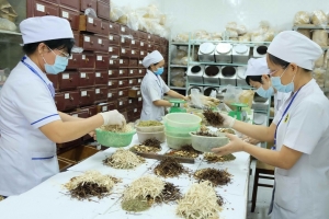 Kết hợp y học cổ truyền với y học hiện đại trong điều trị bệnh