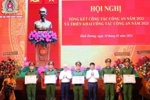 Bình Dương: Tỷ lệ người dân được được cấp thẻ căn cước công dân đạt 100%