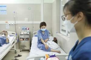 Cuối năm ca mắc cúm A gia tăng, có nhiều ca diễn biến suy hô hấp nặng