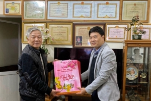 Phó Chủ tịch UBND thành phố Hải Phòng - Hoàng Minh Cường thăm, chúc Tết các cá nhân, gia đình tiêu biểu