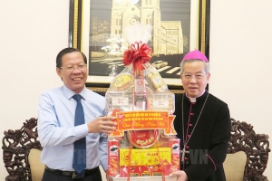 Chủ tịch Phan Văn Mãi chúc Tết tại Tòa Tổng Giám mục Tổng Giáo phận TP. Hồ Chí Minh