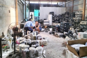 Bắt giữ nhiều mặt hàng đồ gia dụng không rõ nguồn gốc