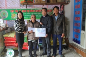 Liên minh HTX Thanh Hóa thăm, tặng quà thành viên có hoàn cảnh khó khăn