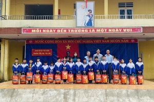 Sao Mai Group mang “Tết ấm” đến với hơn 1.000 hộ nghèo, khó khăn tỉnh Thanh Hóa